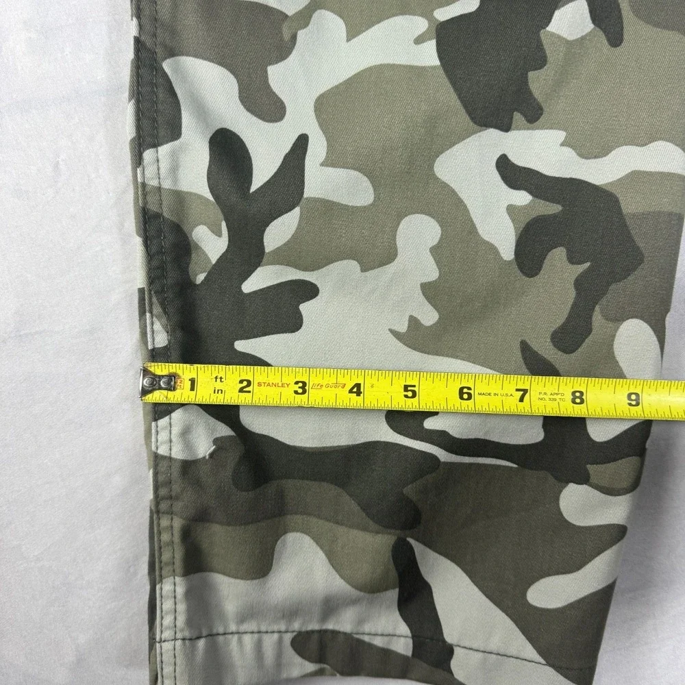NWT True Religion Mens Cargo Pants SN Dusty Green Camo Military Outdoor 27‎